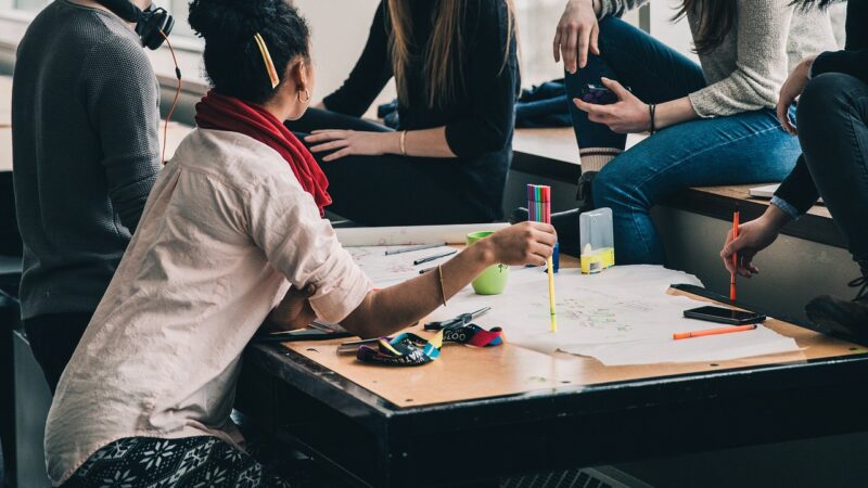 Como criar um grupo de jovens ou adolescentes